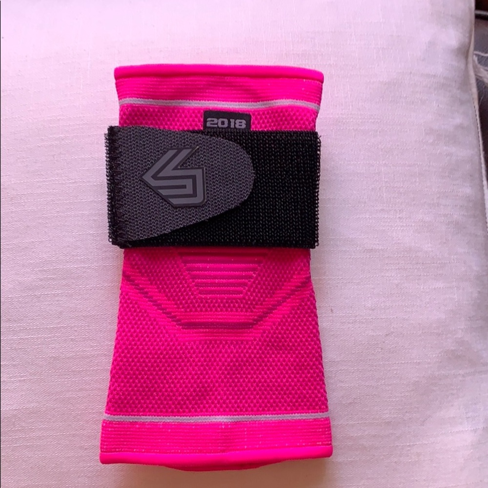 Wrist Support - Picture 7 of 7